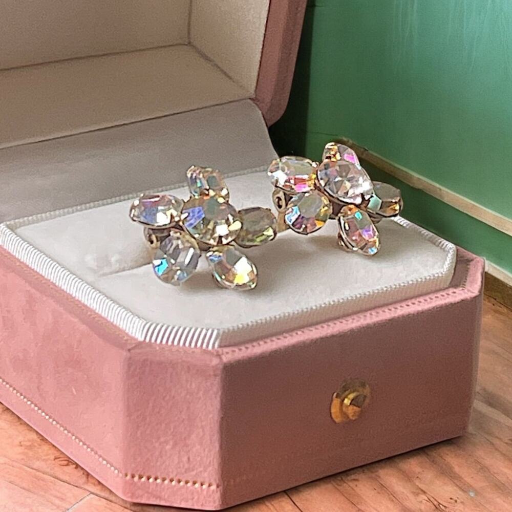 Vintage Weiss Flower Earrings Prong Set AB Crystal Clip On Aurora Borealis - Picture 12 of 13